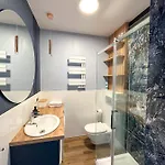 Dmk Blue Near Warsaw-modlin Airport Apartman