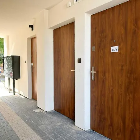 Dmk Blue Near Warsaw-modlin Airport شقة