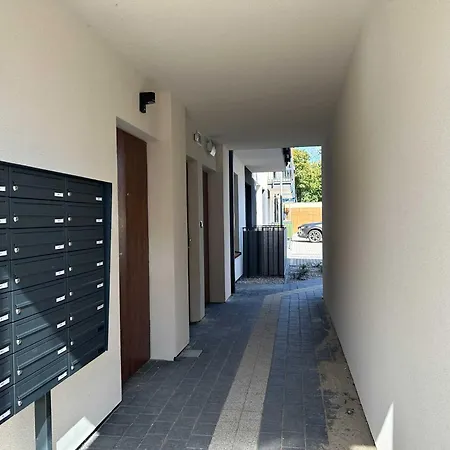 Dmk Blue Near Warsaw-modlin Airport شقة